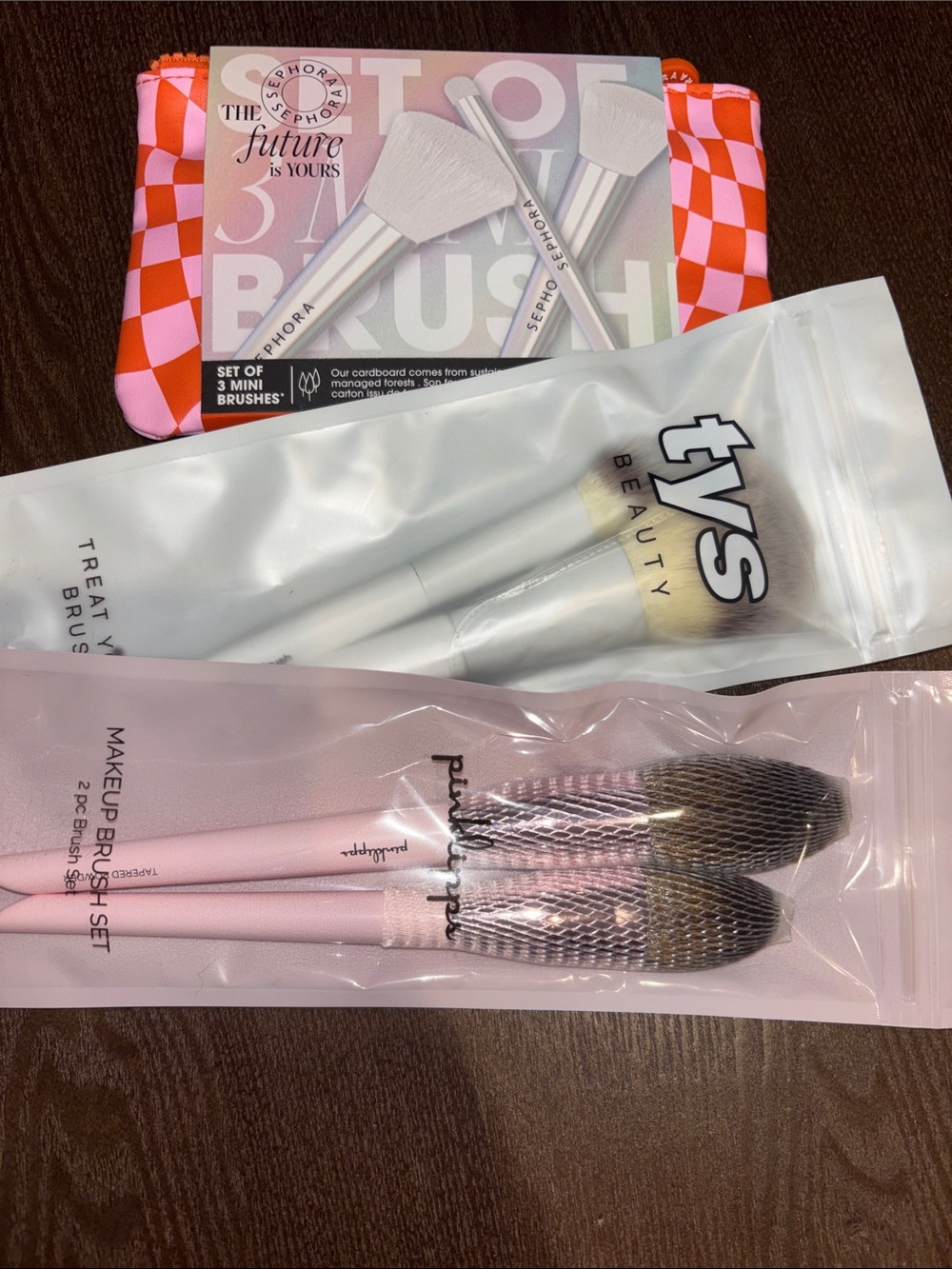Ty Beauty Pink and White Makeup Brush Sets with Checkered Pouch